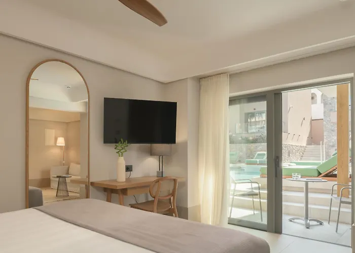 Paralos Venus Adults Only Херсониссос