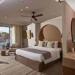 Paralos Venus Adults Only 5*