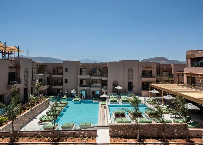 Paralos Venus Adults Only 5*